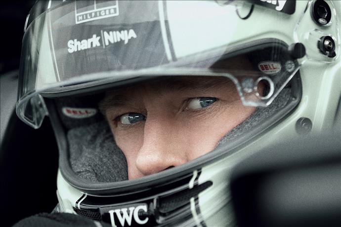 Brad Pitt’in Formula Pilotu Olduğu F1 Filmi Türkçe Fragmanı Yayında